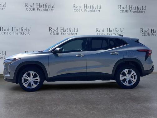 Sterling Gray Metallic 2024 Chevrolet Trax LS