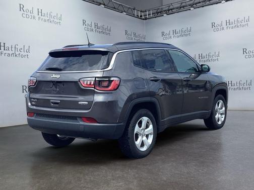 Granite Crystal Metallic Clearcoat 2021 Jeep Compass Latitude