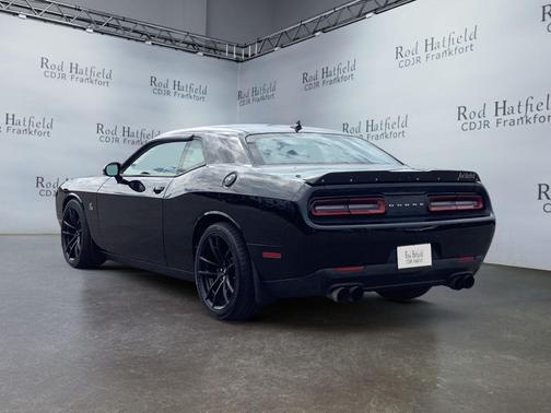 Pitch Black Clearcoat 2022 Dodge Challenger R/T Scat Pack