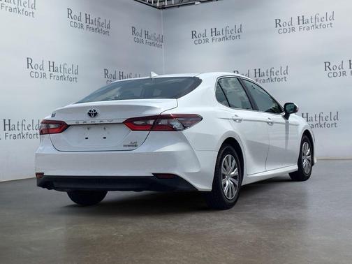 White 2022 Toyota Camry LE