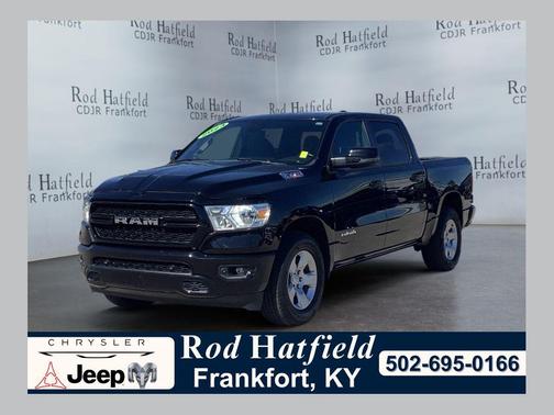 Diamond Black Crystal Pearlcoat 2023 RAM 1500 Big Horn/Lone Star