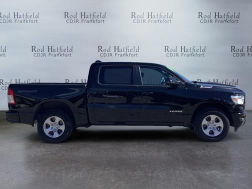 Diamond Black Crystal Pearlcoat 2023 RAM 1500 Big Horn/Lone Star
