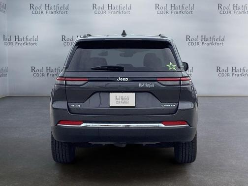 Baltic Gray Metallic Clearcoat 2023 Jeep Grand Cherokee Limited