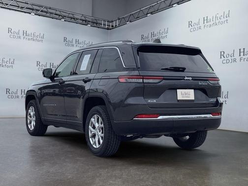 Baltic Gray Metallic Clearcoat 2023 Jeep Grand Cherokee Limited