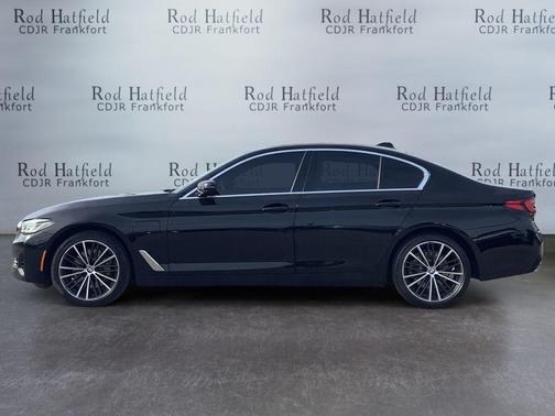 Jet Black 2021 BMW 530e Base