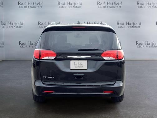 2021 Chrysler Voyager LXI
