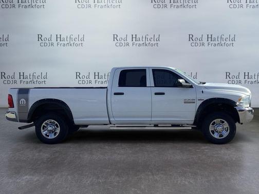 2018 RAM 2500 Tradesman Crew Cab 4x4 8' Box