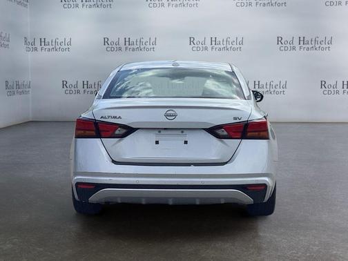Brilliant Silver Metallic 2023 Nissan Altima 2.5 SV