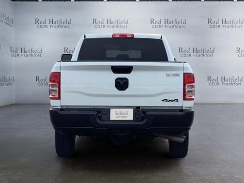 2024 RAM 2500 Tradesman Crew Cab 4x4 6'4' Box