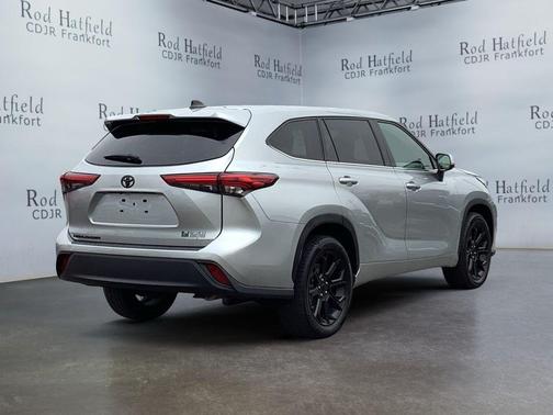 2022 Toyota Highlander L