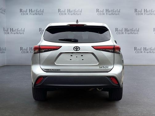 2022 Toyota Highlander L