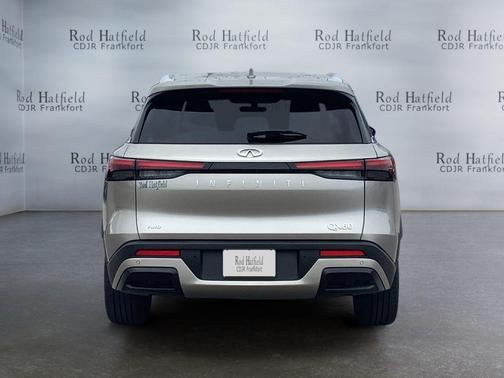 Gold 2024 INFINITI QX60 Luxe