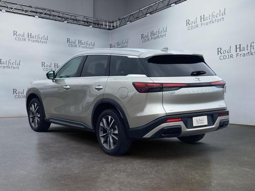 Gold 2024 INFINITI QX60 Luxe