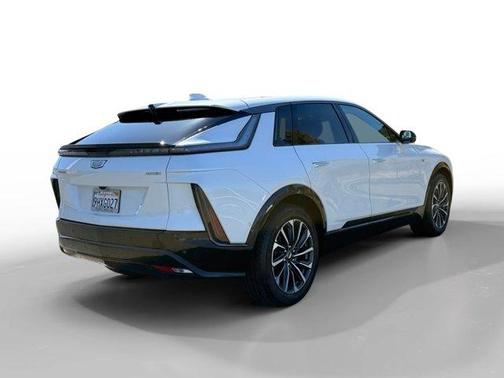 2024 Cadillac LYRIQ Sport