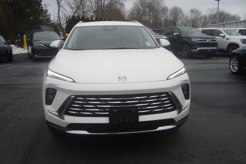 Summit White 2025 Buick Envision Preferred