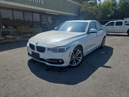 2017 BMW 330e iPerformance