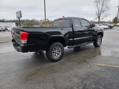 2016 Toyota Tacoma SR5