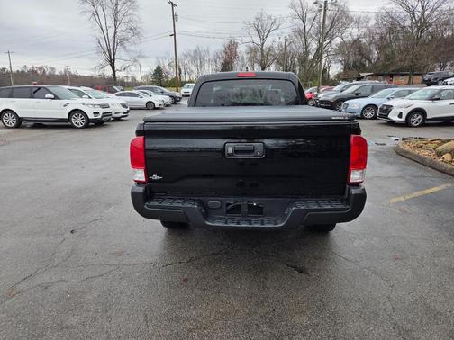 2016 Toyota Tacoma SR5