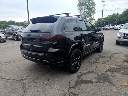 2017 Jeep Grand Cherokee Altitude
