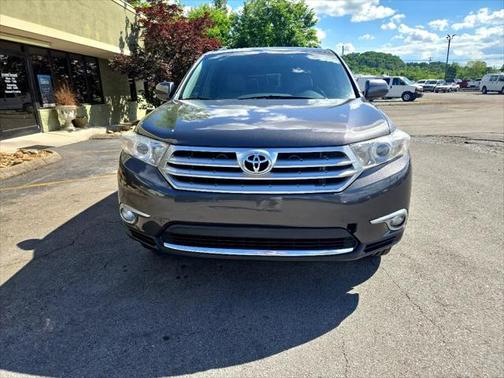 2012 Toyota Highlander SE