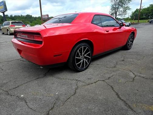 2014 Dodge Challenger SXT