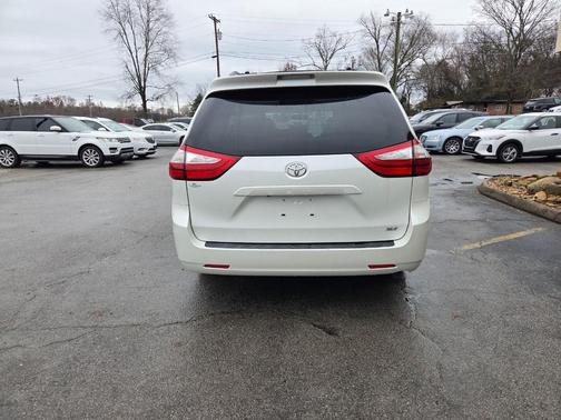 2015 Toyota Sienna XLE Premium