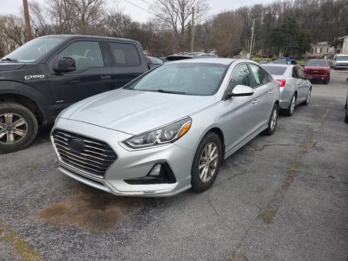 2018 Hyundai SONATA SE