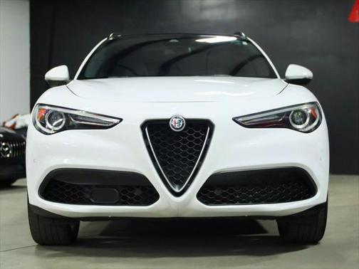 2018 Alfa Romeo Stelvio Ti Sport