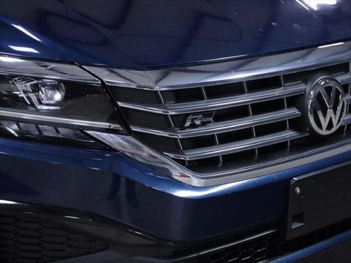 2020 Volkswagen Passat 2.0T R-Line