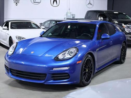 2016 Porsche Panamera Edition