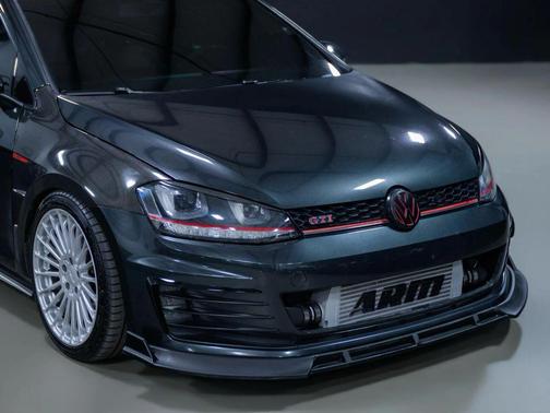 2015 Volkswagen Golf GTI 2.0T SE 2-Door