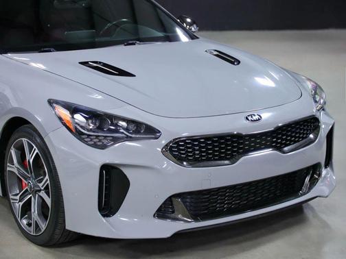 2021 Kia Stinger GT1