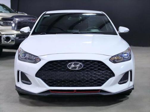 2019 Hyundai Veloster Base