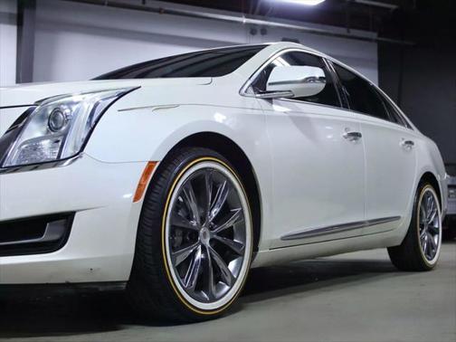 2013 Cadillac XTS Base