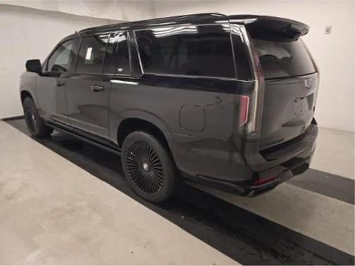 2022 Cadillac Escalade ESV Sport Platinum