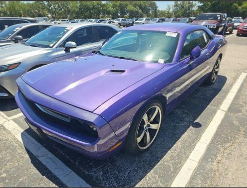Plum Crazy Pearlcoat 2014 Dodge Challenger SRT8