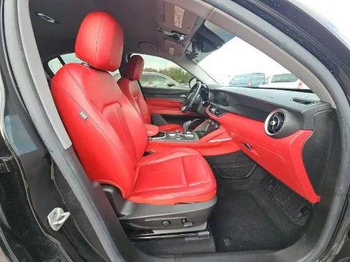 2020 Alfa Romeo Stelvio Ti Sport
