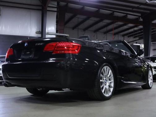 2011 BMW 328 328i Convertible 2D