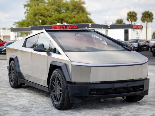 2024 Tesla Cybertruck Cyberbeast