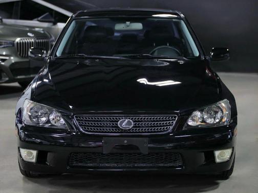 2002 Lexus IS 300 Base