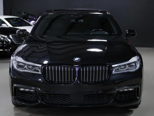 2018 BMW 750 i xDrive