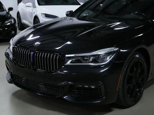 2018 BMW 750 i xDrive