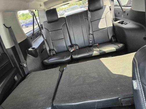 2018 Chevrolet Suburban LS