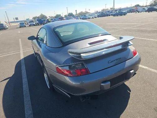 2001 Porsche 911 Carrera 4