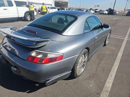 2001 Porsche 911 Carrera 4