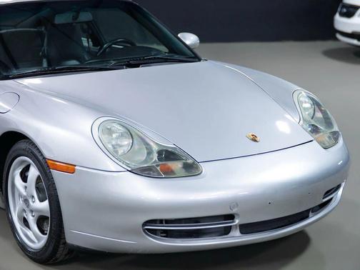 2000 Porsche 911 Carrera