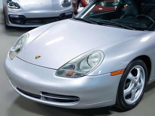 2000 Porsche 911 Carrera