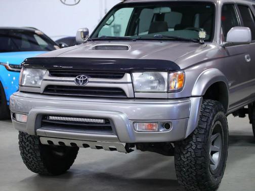 2002 Toyota 4Runner SR5
