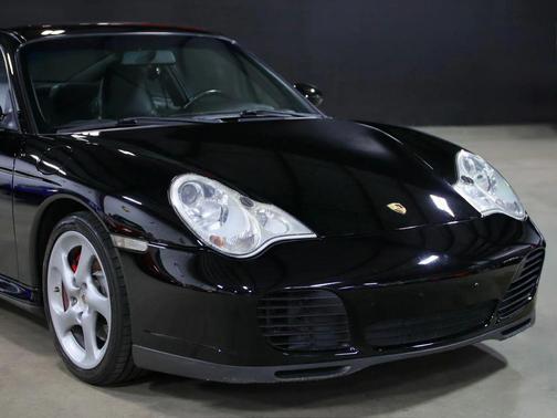 2003 Porsche 911 Carrera 4S