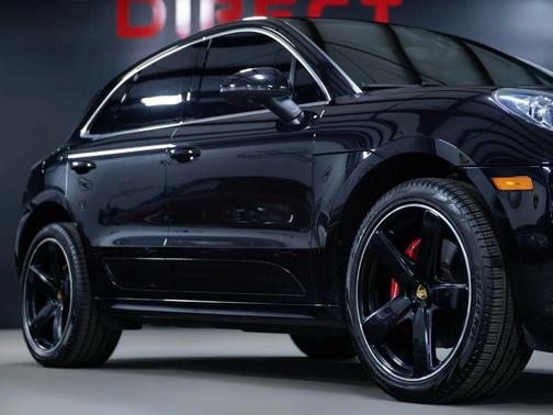 2017 Porsche Macan Turbo